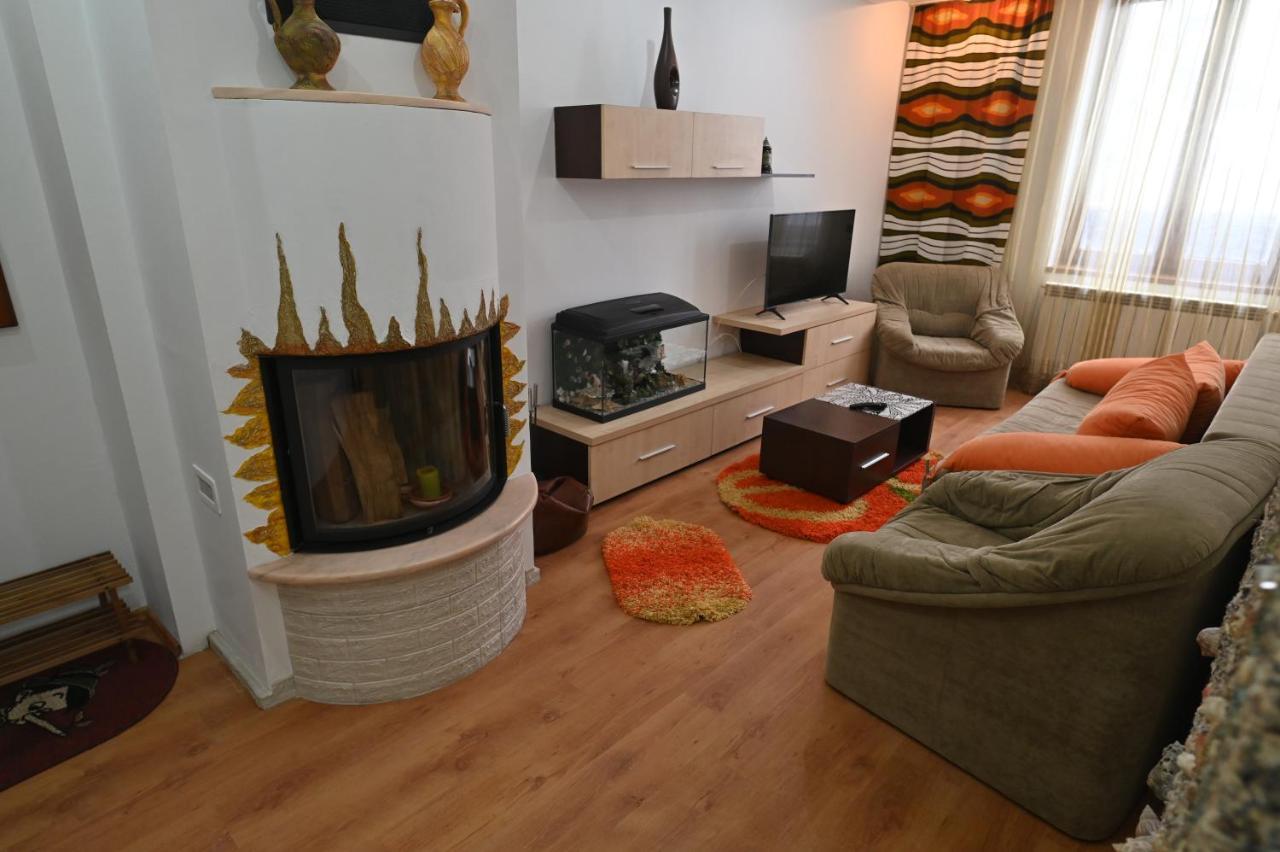 Apartament Camelia Petrosani Luaran gambar